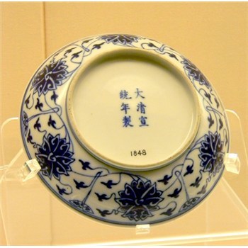 上海龍華古玩城老中國實體店幫你快速交易-越窯青瓷-企匯網